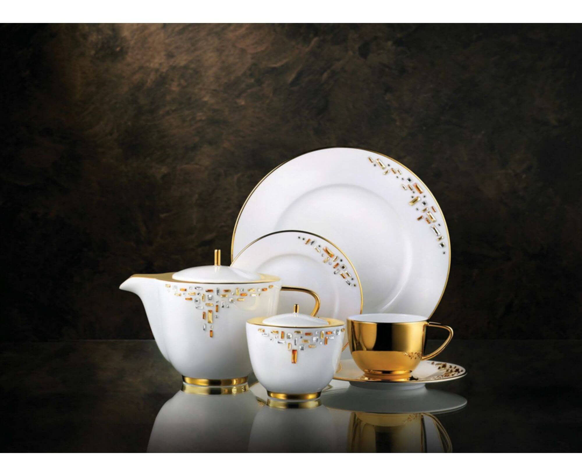 Чайник Diana, 1 л, фарфор с кристаллами SWAROVSKI и позолотой, Prouna