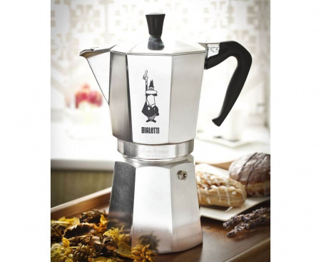 Гейзерная кофеварка MOKA EXPRESS на 4 чашки 160 мл, черная/серебро, алюминий, Bialetti